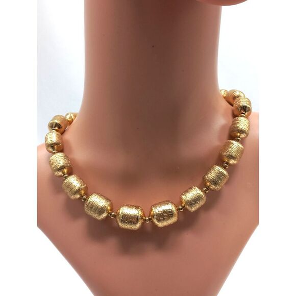 MONET signed golden textured barrells necklace - Picture 1 of 5